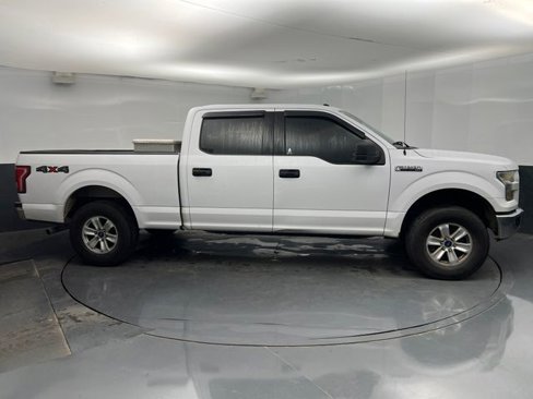 Used 2016 Ford F150 XLT w/ Trailer Tow Package image 10