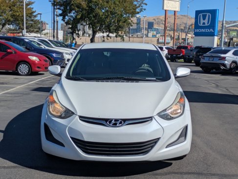 Used 2015 Hyundai Elantra SE image 11