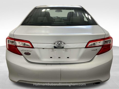 Used 2012 Toyota Camry XLE image 4