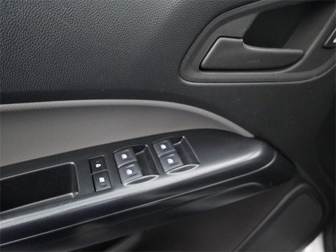 Used 2022 Chevrolet Colorado W/T image 11