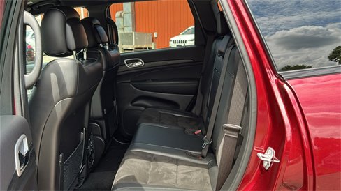 Used 2022 Jeep Grand Cherokee Laredo X image 23