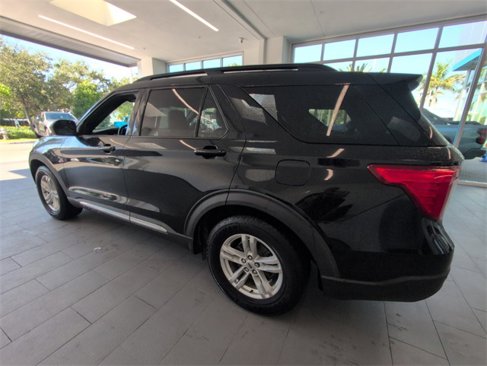 Used 2020 Ford Explorer XLT w/ Equipment Group 202A image 8