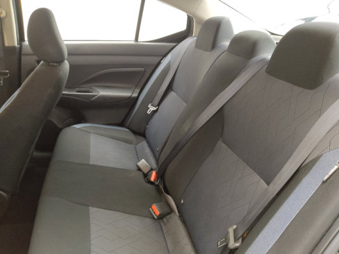 Used 2023 Nissan Versa SV image 18