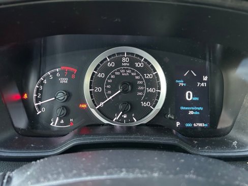 Used 2021 Toyota Corolla LE image 22