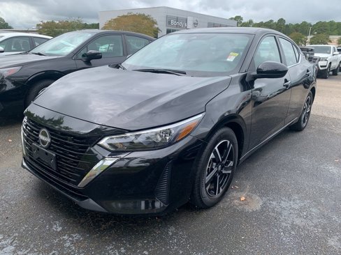Used 2024 Nissan Sentra SV image 3