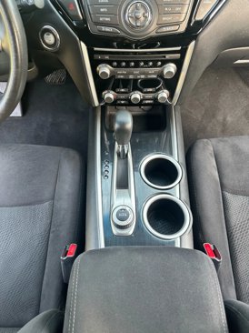 Used 2014 Nissan Pathfinder SV image 30
