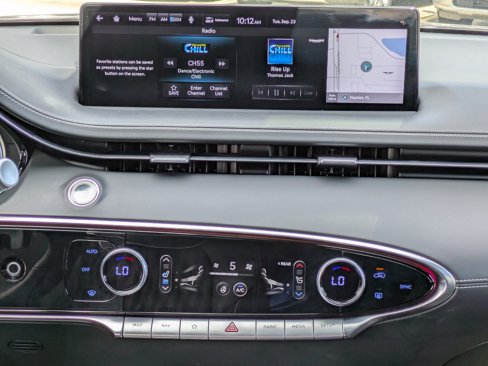 Certified 2023 Genesis GV70 3.5T Sport w/ Sport Advanced Package image 14
