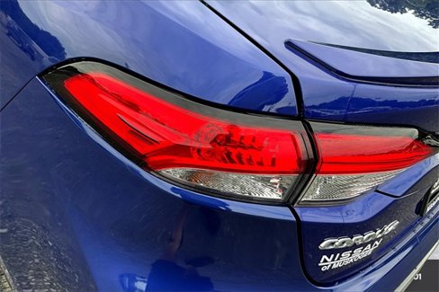 Used 2021 Toyota Corolla SE w/ SE Premium Package image 21