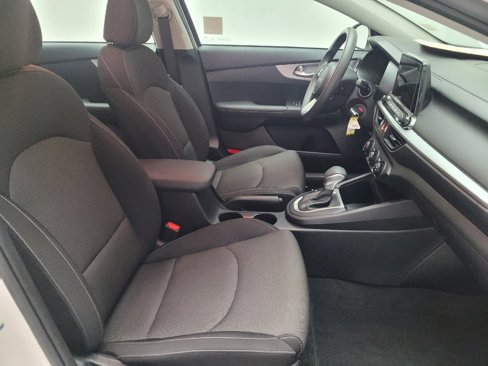 Used 2024 Kia Forte LX image 21