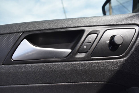 Used 2013 Volkswagen Jetta S image 14