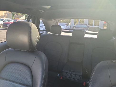 Used 2018 Mercedes-Benz GLC 300 4MATIC image 28
