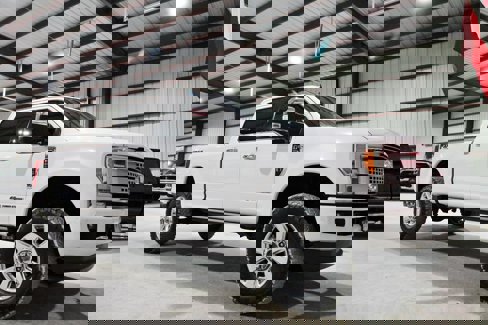 Used 2019 Ford F250 Platinum w/ Platinum Ultimate Package image 16