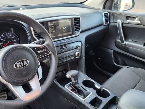 Used 2020 Kia Sportage LX image 25