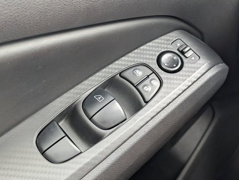 Used 2022 Nissan Altima 2.5 SV image 12