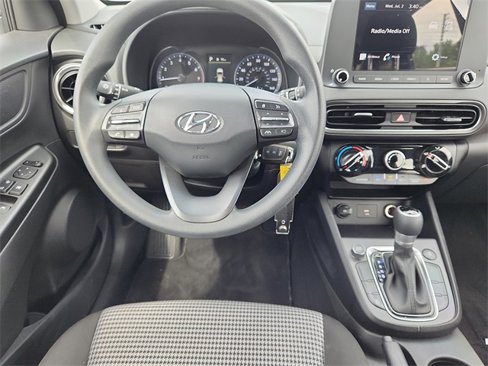 Certified 2023 Hyundai Kona SE image 9