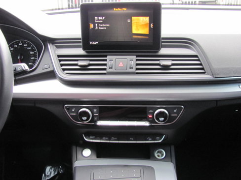 Used 2018 Audi Q5 2.0T Premium Plus w/ Premium Plus Package image 23