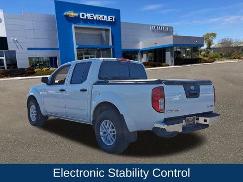 Used 2018 Nissan Frontier SV image 6
