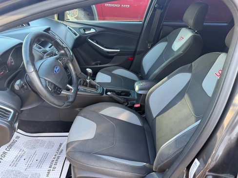 Used 2016 Ford Focus ST image 37