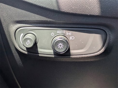Used 2024 Chevrolet Equinox LT image 25