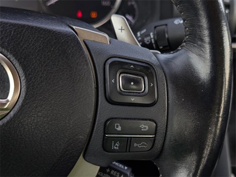 Used 2018 Lexus IS 300 image 14