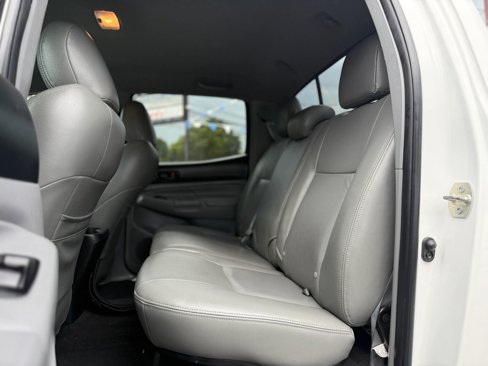 Used 2013 Toyota Tacoma 4x4 Double Cab image 20