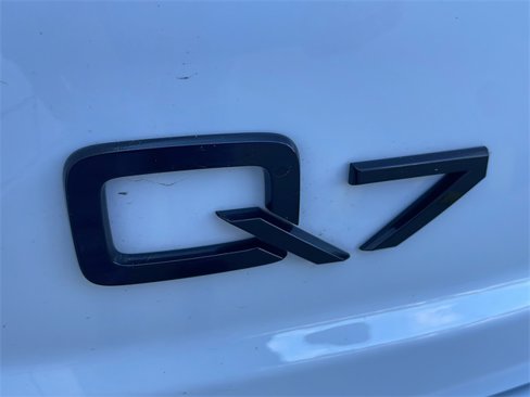 Used 2018 Audi Q7 3.0T Prestige w/ Prestige Package image 10