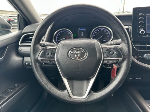Used 2023 Toyota Camry LE image 20