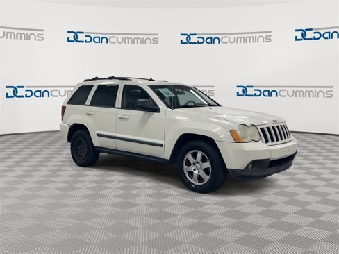 Used 2008 Jeep Grand Cherokee Laredo w/ Sun/Sound Group image 2