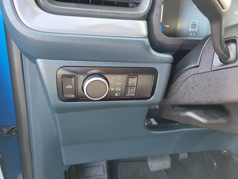 Used 2025 Ford Maverick XLT w/ Black Appearance Package image 9