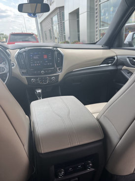 Used 2022 Chevrolet Traverse LT image 16