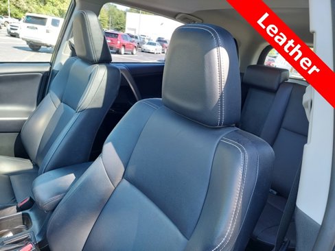 Used 2018 Toyota RAV4 Limited image 6