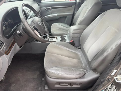 Used 2012 Hyundai Santa Fe SE image 8