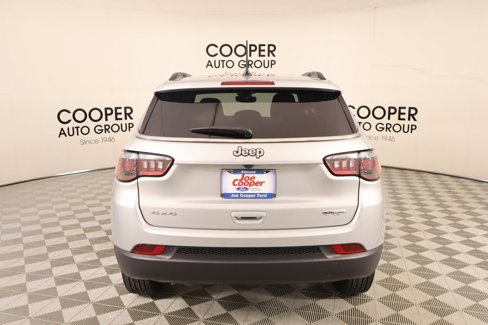 Used 2025 Jeep Compass Latitude image 20