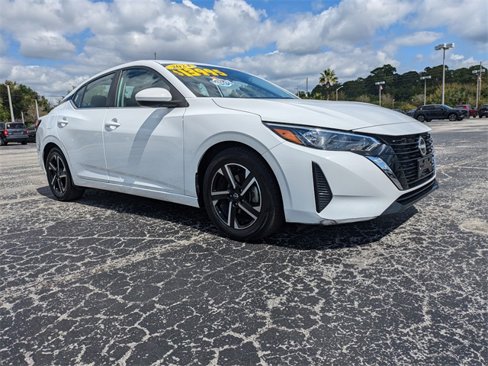 Used 2024 Nissan Sentra SV image 2