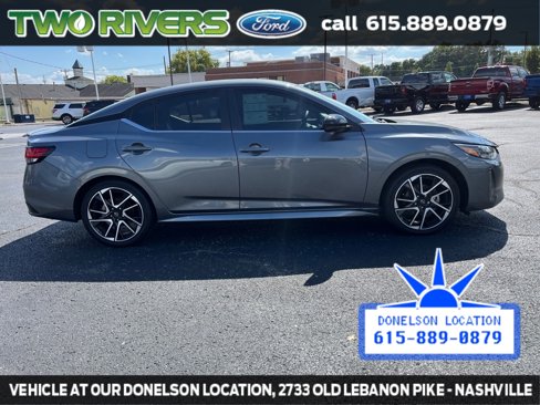 Used 2025 Nissan Sentra SR w/ Lighting Package image 11