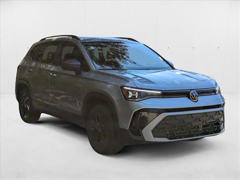 New 2025 Volkswagen Taos S image 9