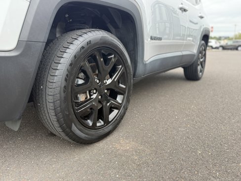 Used 2018 Jeep Renegade Altitude image 16