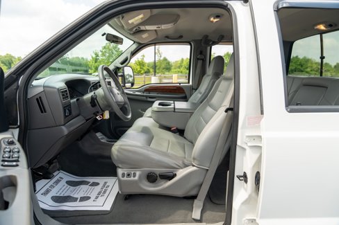 Used 2002 Ford F250 Lariat image 8