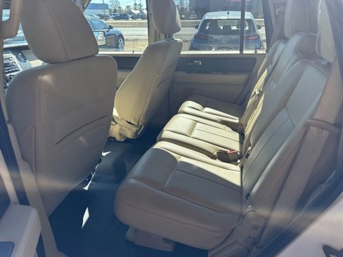Used 2015 Ford Expedition XL image 25