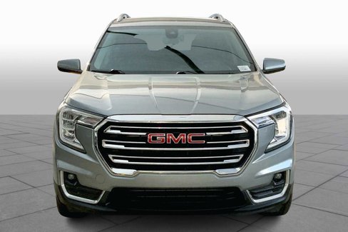 Used 2023 GMC Terrain SLT image 3