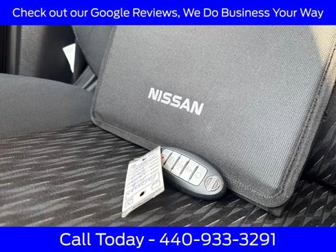 Used 2018 Nissan Rogue SV image 32