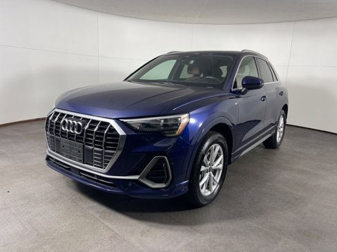 Used 2021 Audi Q3 2.0T Premium w/ Convenience Package image 3