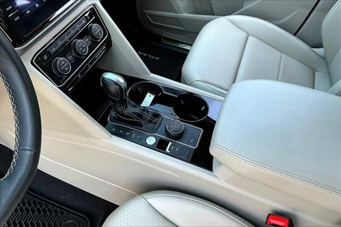 Used 2022 Volkswagen Atlas SE w/ Black Wheel Package image 15