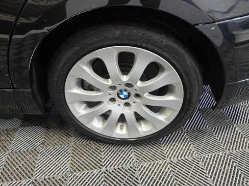 Used 2007 BMW 335xi Sedan image 32
