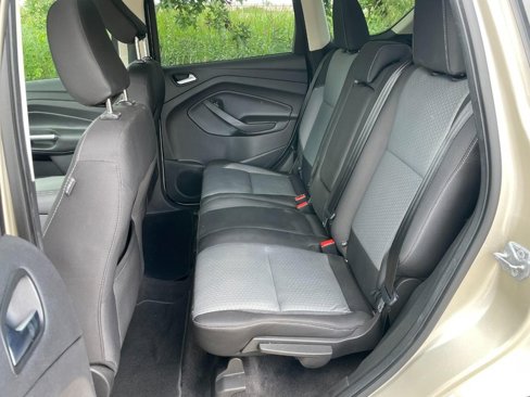 Used 2018 Ford Escape SE image 12