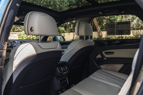 Used 2020 Bentley Bentayga image 21