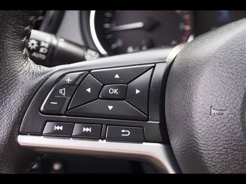 Used 2019 Nissan Rogue SL image 26