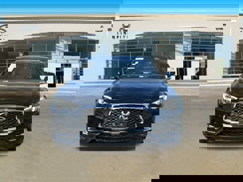 Used 2017 INFINITI Q60 w/ Premium Package image 4