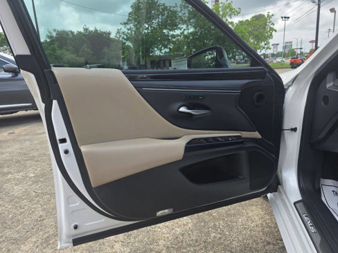 Used 2021 Lexus ES 350 w/ Premium Package image 22