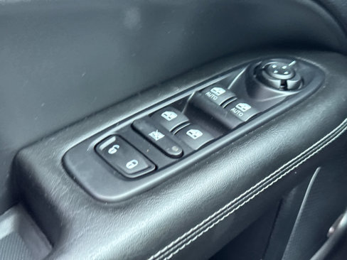 Used 2019 Jeep Compass High Altitude image 23